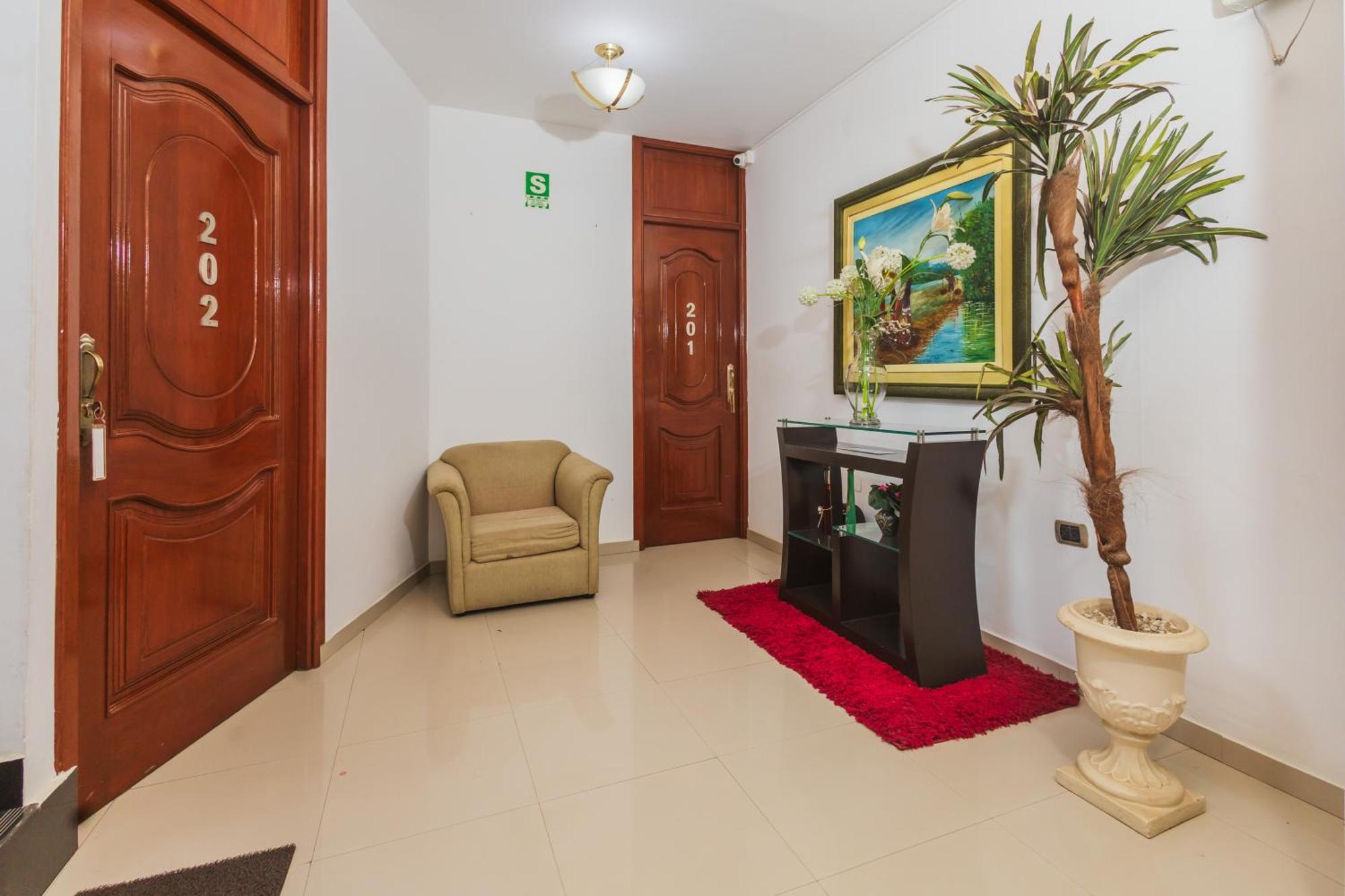 Hotel B'Liam Тумбес Екстериор снимка